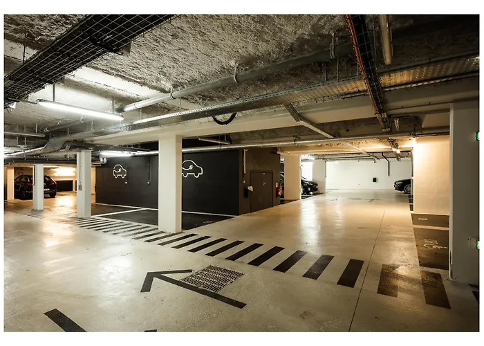 The Originals Boutique, Hotel Maison Montmartre Paris Les Puces